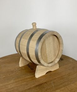 Small oak barrels